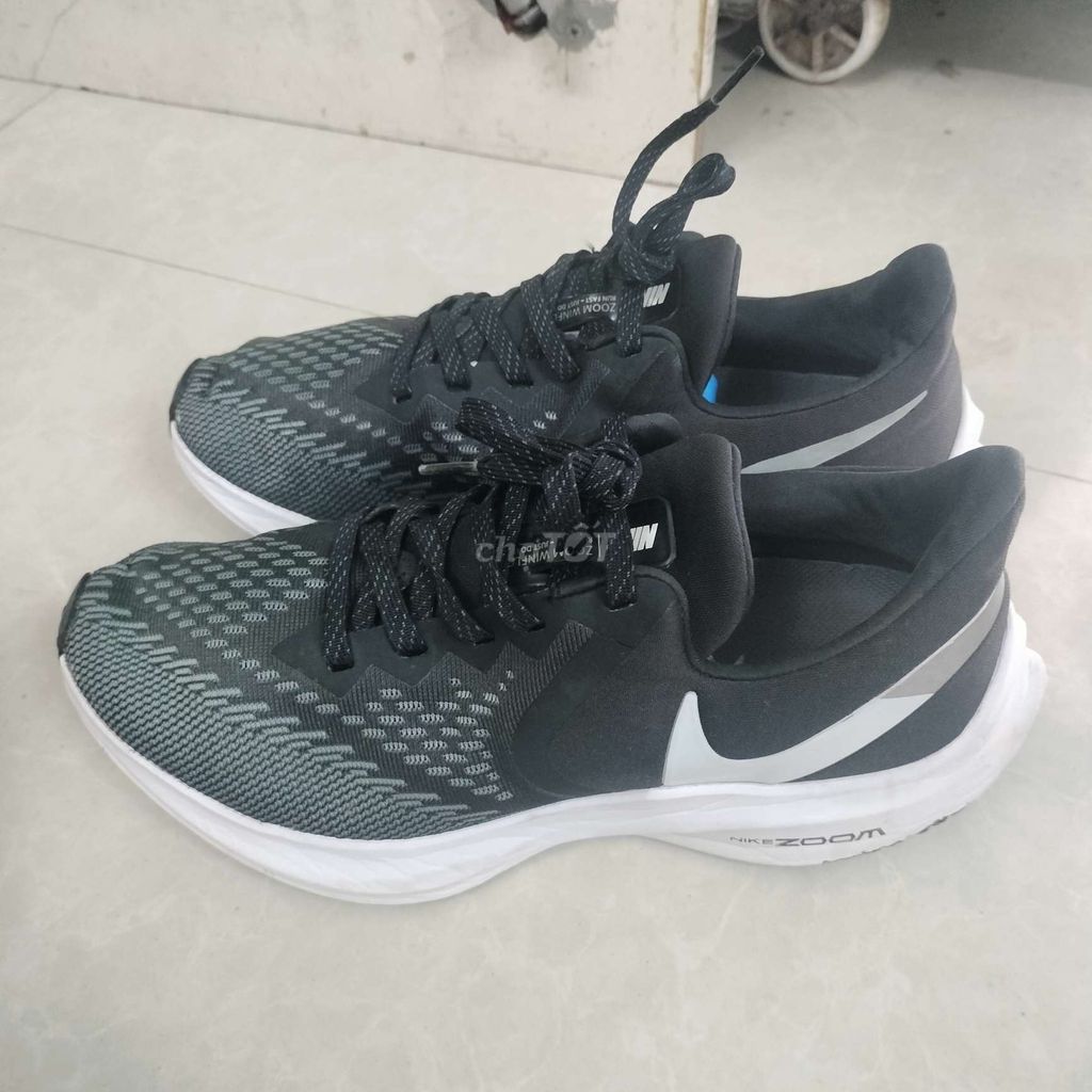 Giày NIKE ZOOM RUNNING MEN AQ7497 001