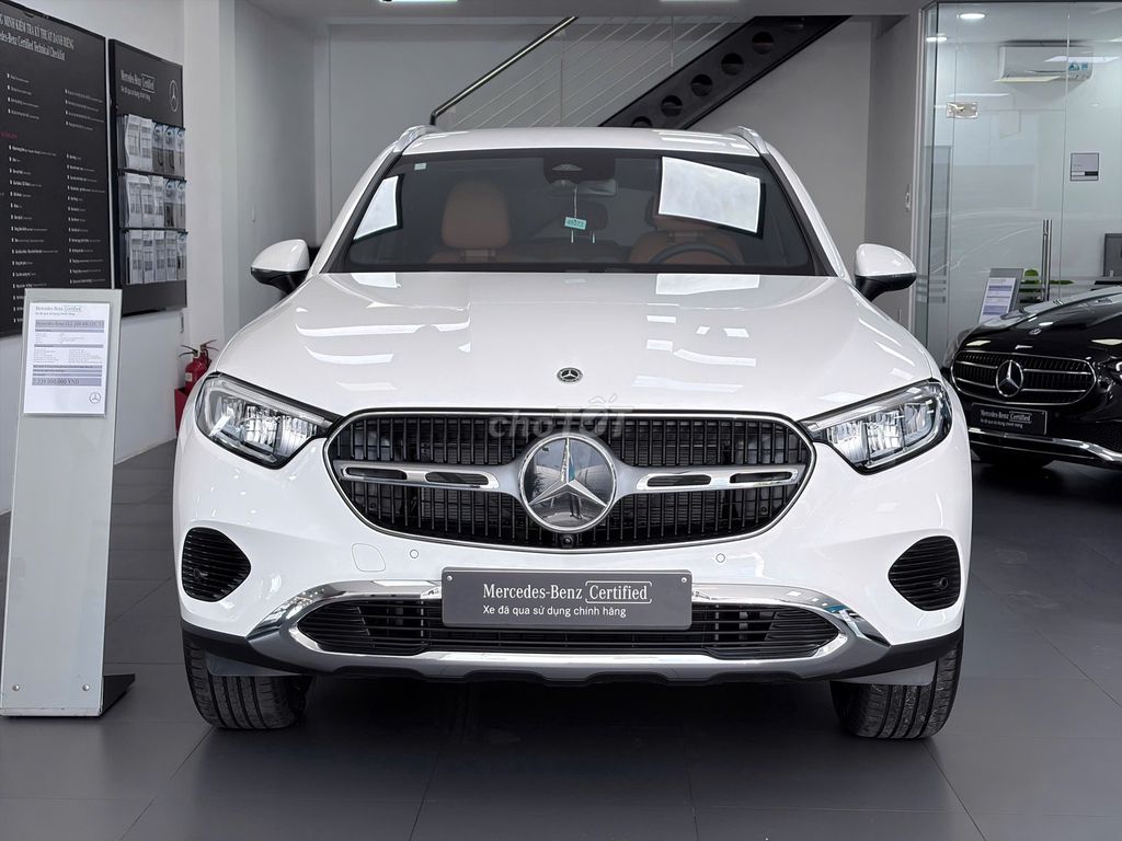 Mercedes Benz GLC300 Siêu Lướt Trưng Bày 39 km. Mua bán Ô tô tại Quận Bình Thạnh Tp Hồ Chí Minh được đăng bởi Mercedes Benz Haxaco Điện Biên Phủ hình 1