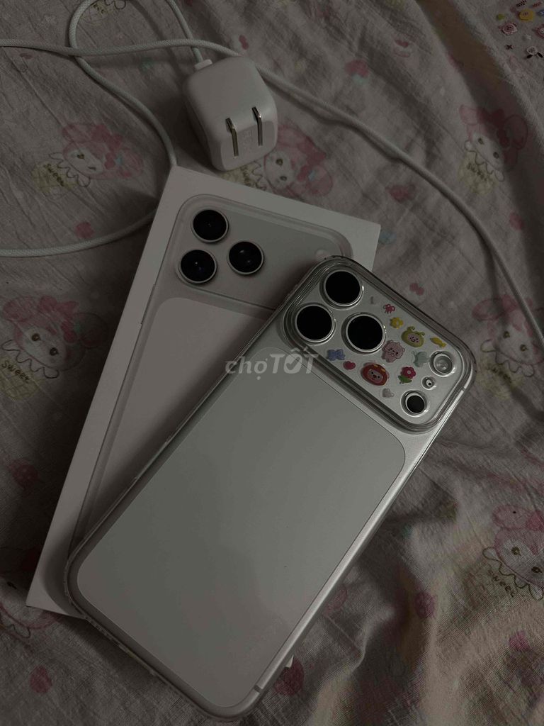 Apple iPhone 17 Pro Max 256GB Bạc. Mua bán Điện thoại tại Quận Bình Thuỷ Cần Thơ được đăng bởi Huỳnh Lê Bảo Nhi hình 1