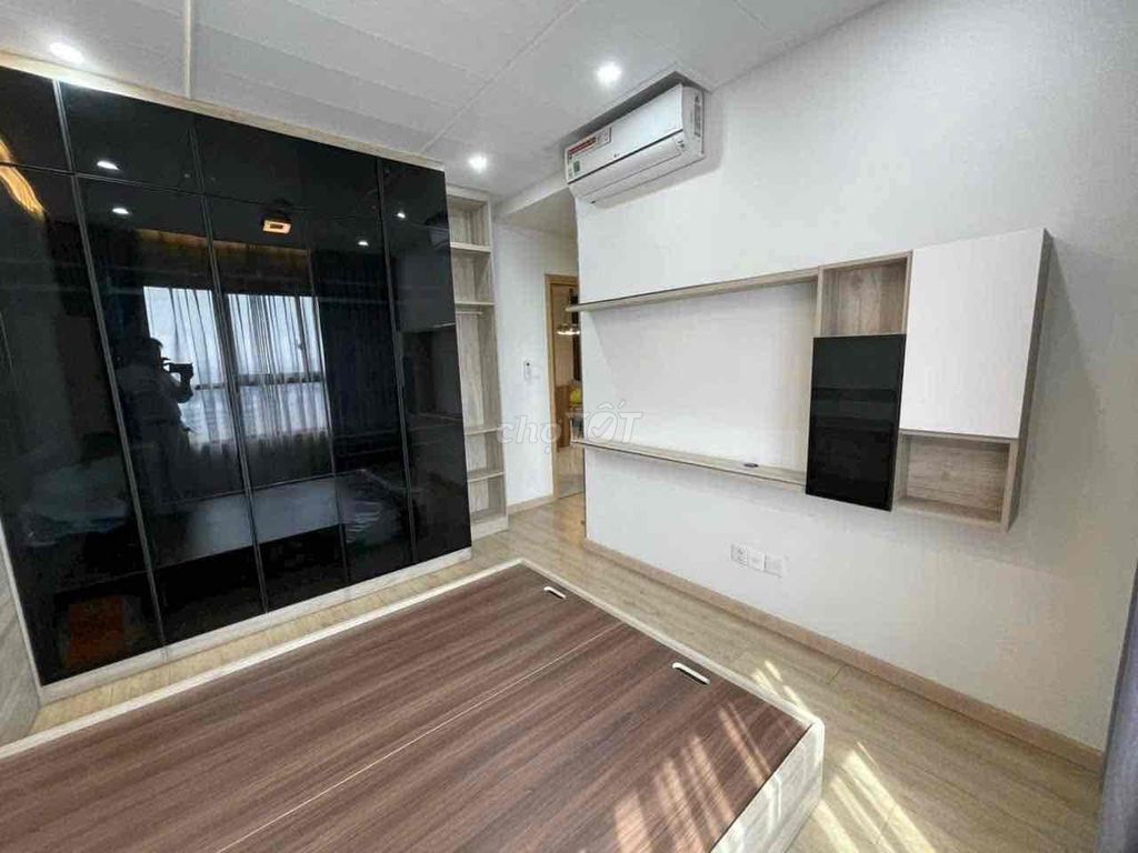 Аренда Emerald Celadon City Tan Phu - Дуплекс 127м2 3 спальни, вид на парк