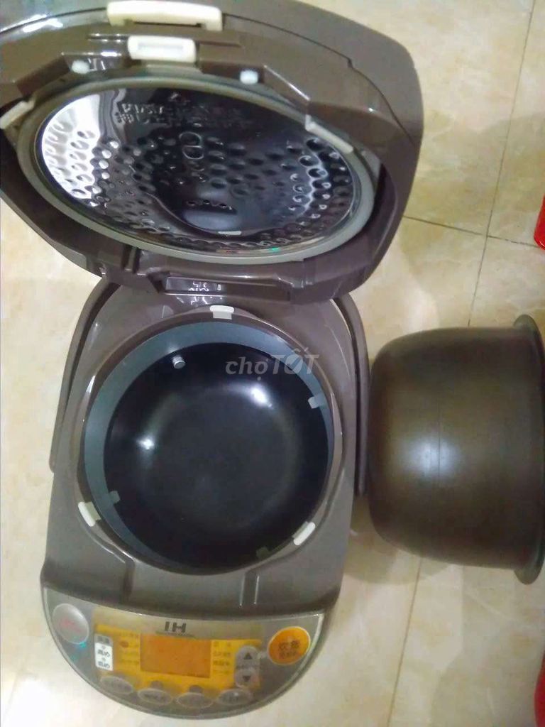 Nồi cơm điện cao tần Nhật Bản 00V = 1 lít. Mua bán Bếp, lò, đồ điện nhà bếp tại Quận Hoàn Kiếm Hà Nội được đăng bởi Khoa hình 1