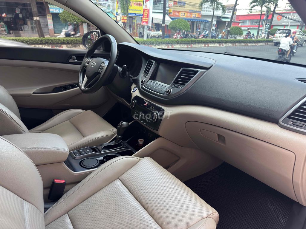 Hyundai Tucson 2018 1.6 AT Turbo - 82000 km. Mua bán Ô tô tại Thành phố Biên Hòa Đồng Nai được đăng bởi Xe Lướt Uy Minh hình 15