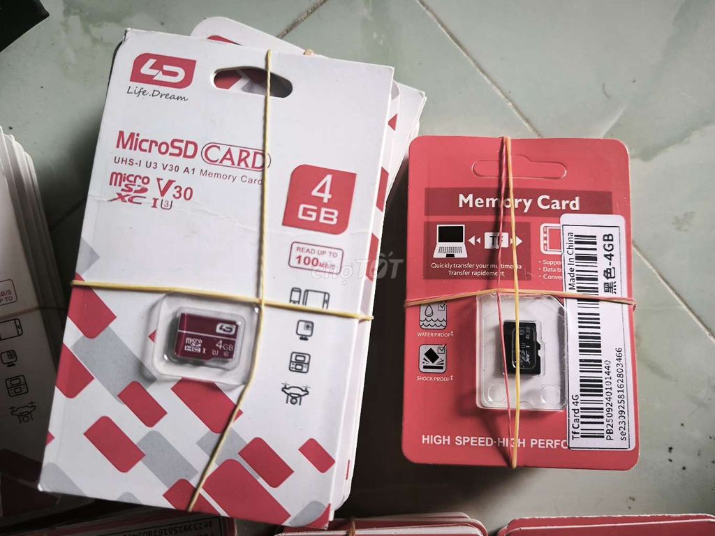 Thẻ nhớ microSD 4GB Mới . Mua bán Phụ kiện (Màn hình, Chuột...) tại Huyện Vĩnh Tường Vĩnh Phúc được đăng bởi Chuyên Cung Cấp vỏ adapter và Thẻ Nhớ  hình 1