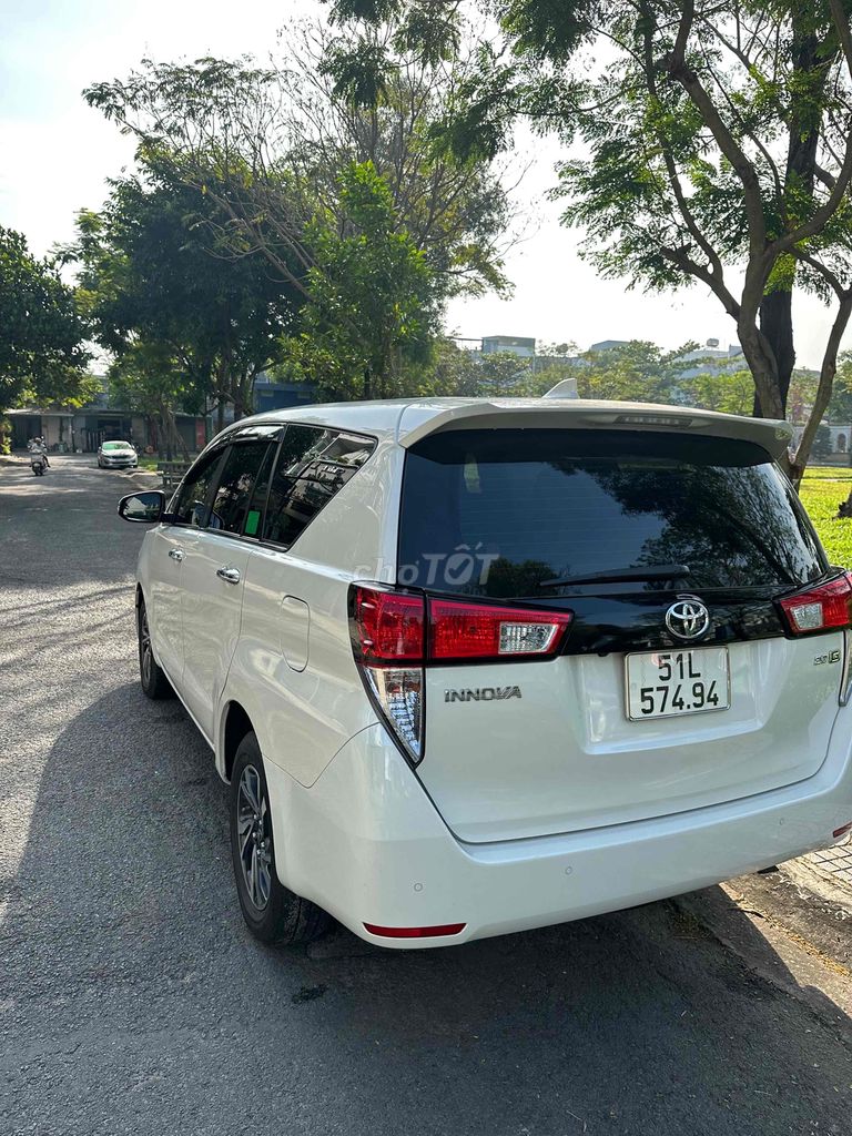 Toyota Innova 2020 2.0G - 36000 km màu trắng Ngọc