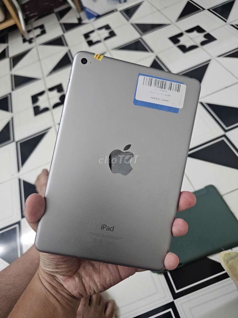Apple iPad mini 4 128GB Xám. Mua bán Máy tính bảng tại Quận Phú Nhuận Tp Hồ Chí Minh được đăng bởi Vy Zoey hình 1