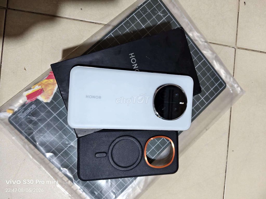 Honor Magic7 256GB Trắng bán gl ạ. Mua bán Điện thoại tại Huyện Thanh Trì Hà Nội được đăng bởi phan thắng  hình 1