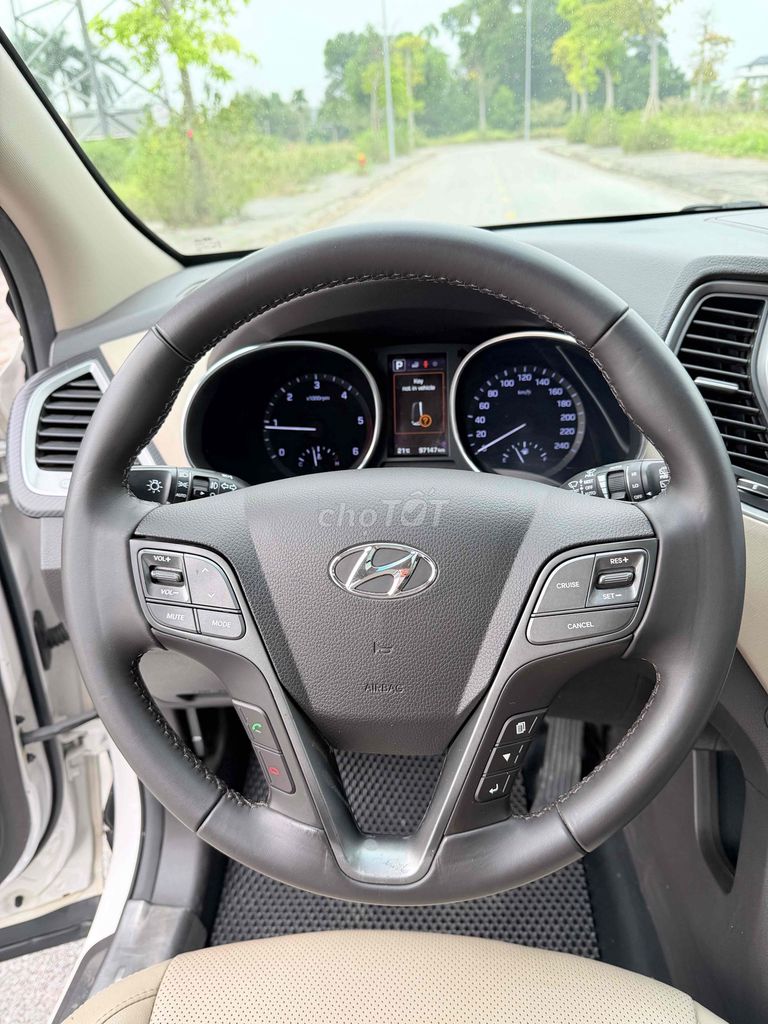 Hyundai Santa Fe 2016 2.2L 4WD Full Dầu- 95000 km. Mua bán Ô tô tại Huyện Sóc Sơn Hà Nội được đăng bởi 💕💕💕💕💕💕💕 hình 8