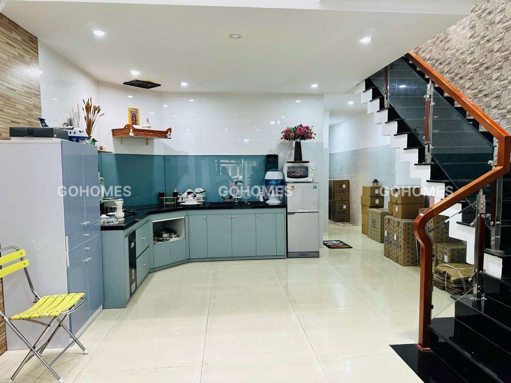 Furnished 3-bedroom house with car yard near Diên Hồng — photo 11