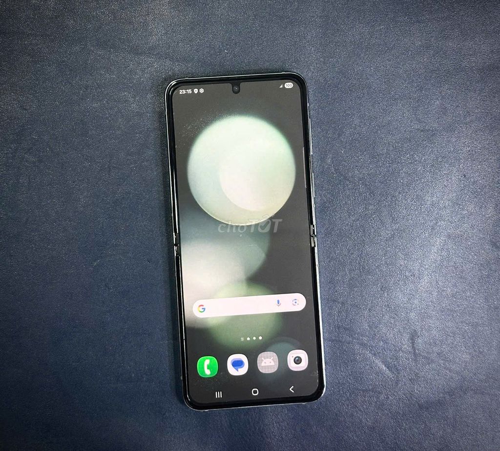Samsung Z Flip5 VN 256gb green như tin đăng gl. Mua bán Điện thoại tại Quận 3 Tp Hồ Chí Minh được đăng bởi T83 hình 1