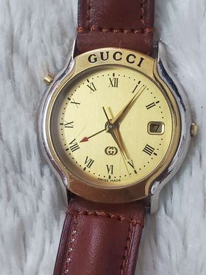 Cần bán giao lưu đồng hồ Thụy sỹ hàng hiệu Gucci