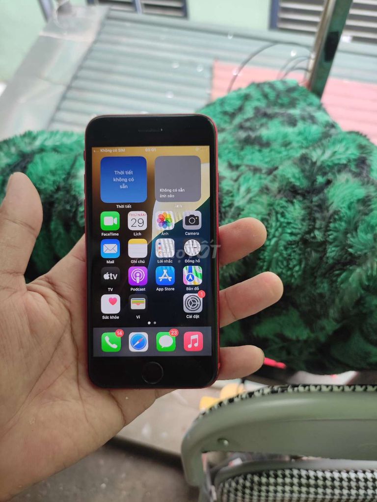 iPhone SE2 (2020) Quốc tế zin full cần bán. Mua bán Điện thoại tại Quận Cầu Giấy Hà Nội được đăng bởi Phụng hình 1