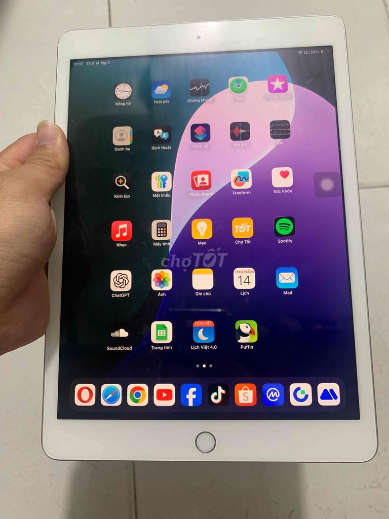 Apple iPad (thế hệ 7) 32GB Bạc. Mua bán Máy tính bảng tại Thành phố Thủ Đức Tp Hồ Chí Minh được đăng bởi Nguyên hình 1