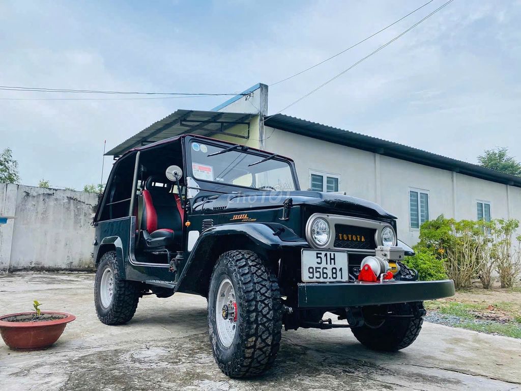 Toyota Landcruiser FJ40 1972 Đen Xăng Sàn 3 cấp