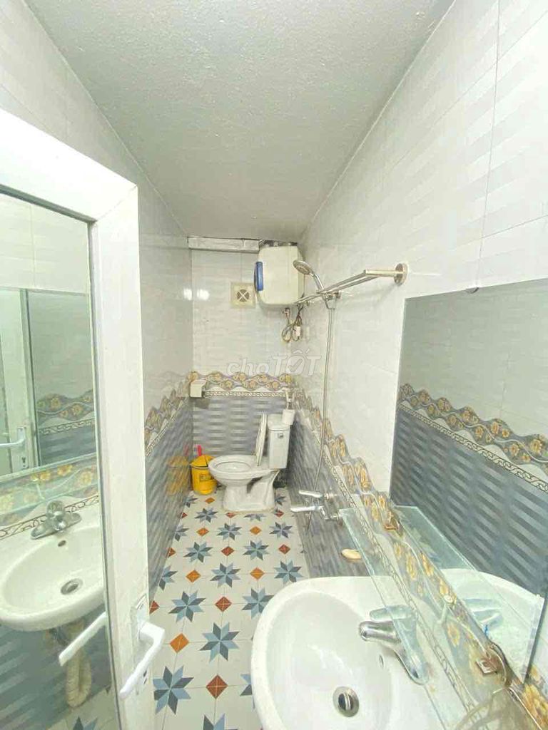 Bán căn hộ ccmn 52m2,  2 ngủ ở Hồ Ba Mẫu