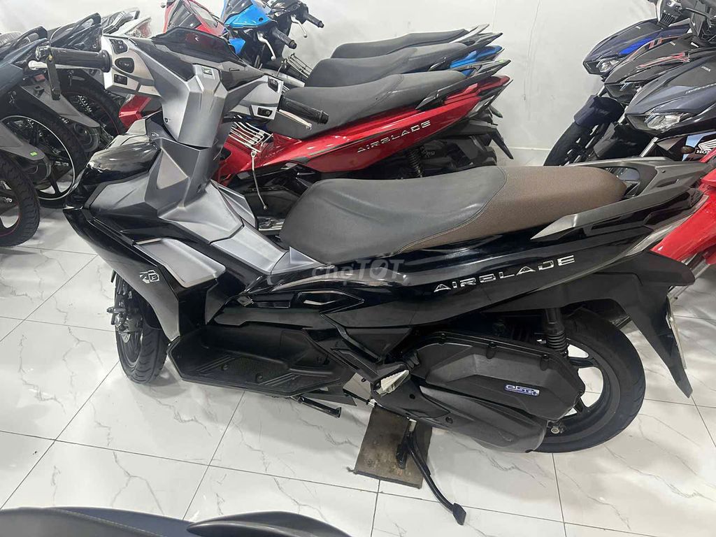 Airblade 160 2022. Mua bán Xe máy tại Thành phố Cẩm Phả Quảng Ninh được đăng bởi Việt Thắng hình 3