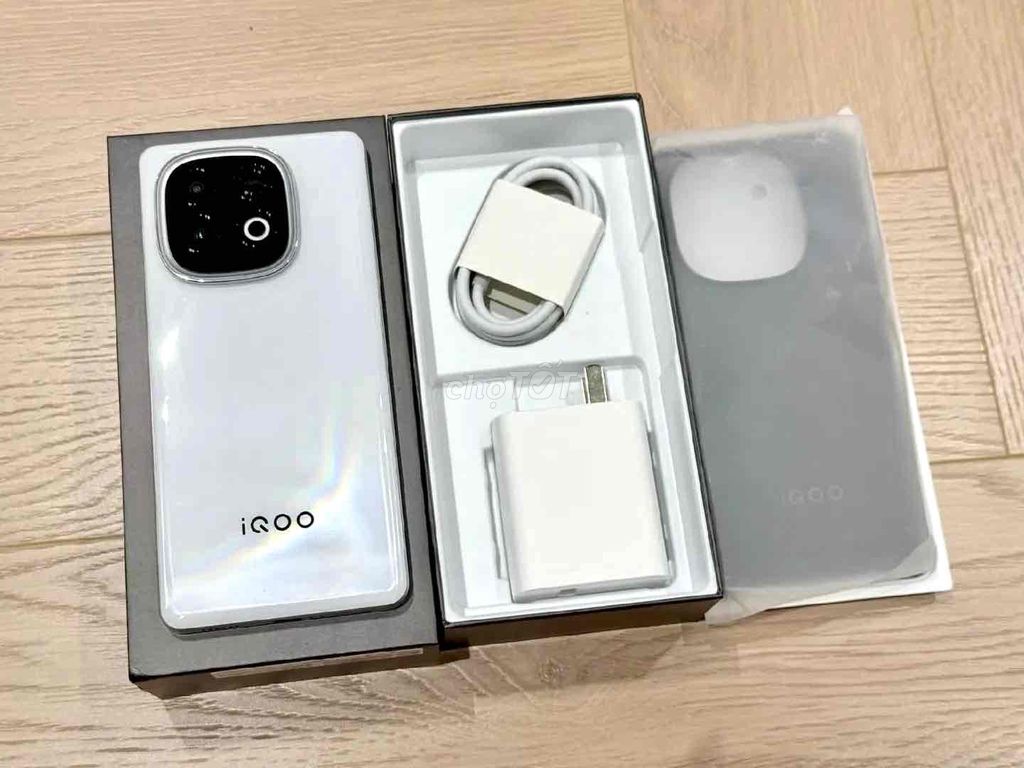 Vivo Z10 Turbo Plus 256GB Trắng/Xám. Mua bán Điện thoại tại Quận 3 Tp Hồ Chí Minh được đăng bởi Hạnh Tech hình 1
