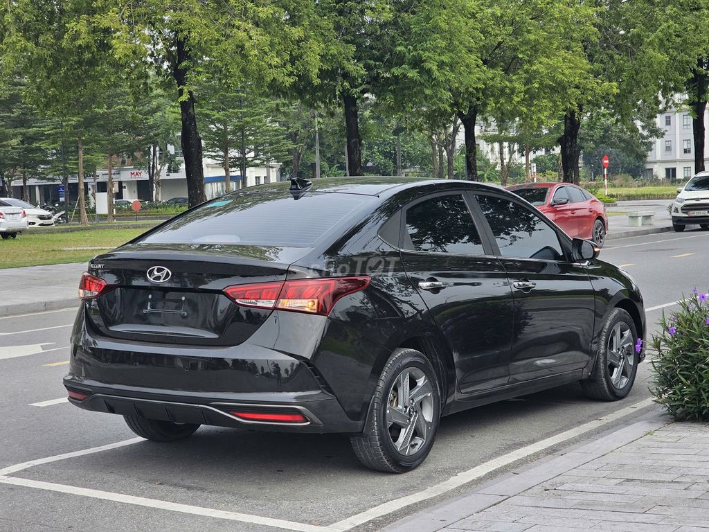 Hyundai Accent bản đủ ATH 2022 màu đen. Mua bán Ô tô tại Quận Thanh Xuân Hà Nội được đăng bởi Thanh Biz Nguyễn Thái Auto hình 3