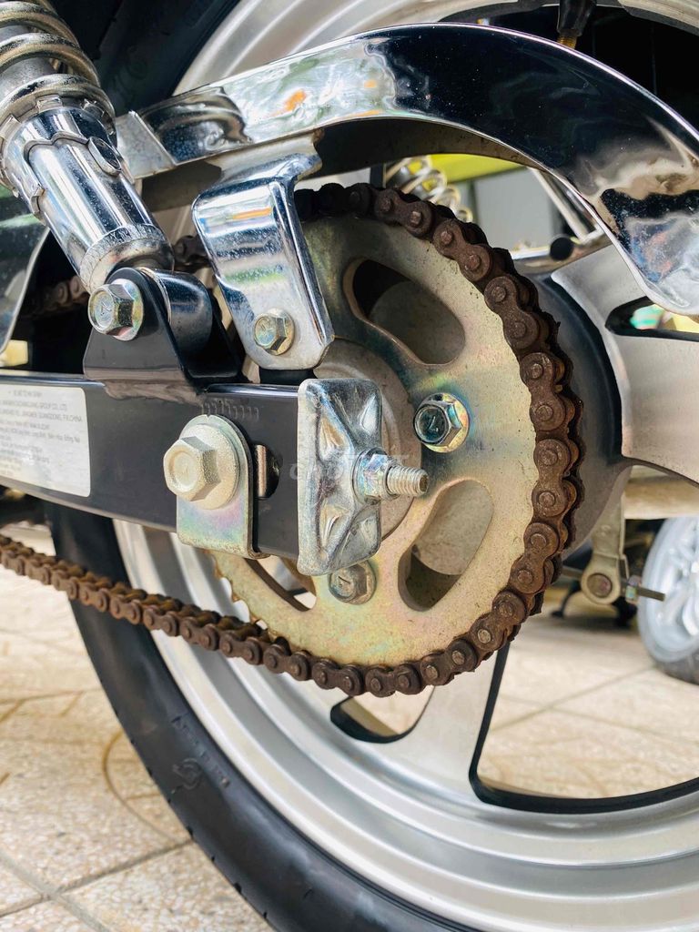 Suzuki GZ 150A siêu lướt chuẩn zin trùm mền 7 năm✅. Mua bán Xe máy tại Quận Ninh Kiều Cần Thơ được đăng bởi Hiếu Xe máy Tân Liên Hưng 2 hình 8