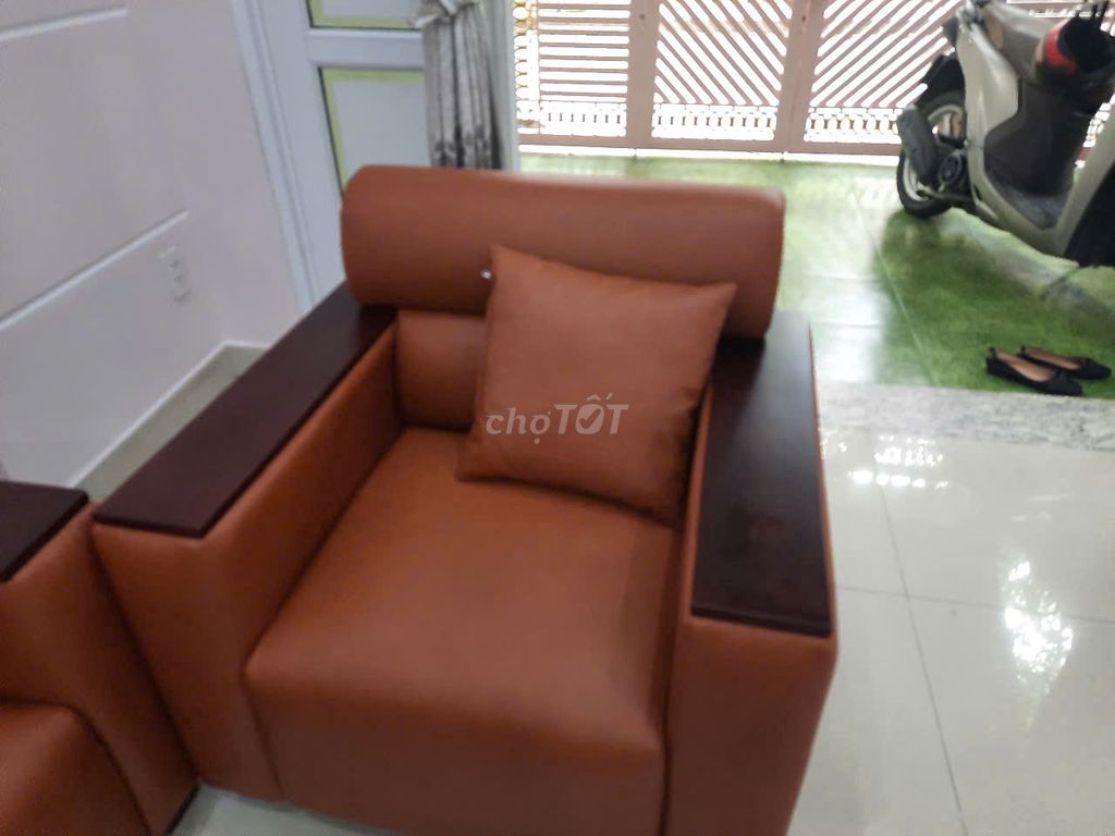 Cần bán bộ sofa. Mua bán Bàn ghế tại Quận 7 Tp Hồ Chí Minh được đăng bởi Ánh Nguyệt hình 2