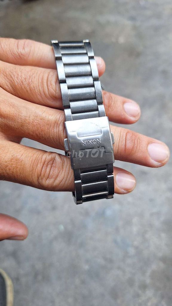 Đồng hồ nam Nixon Mỹ size 42mm