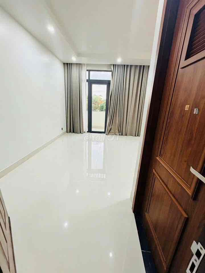 Новый дом 100% 5 спален рядом с Vạn Phúc City Thủ Đức, парковка для авто, есть кондиционер