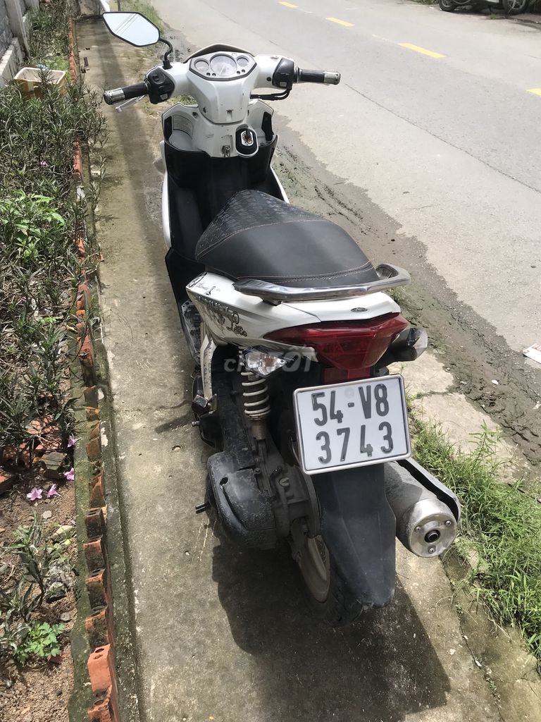 Yamaha novo 4 màu trắng biển số tphcm. Mua bán Xe máy tại Huyện Bến Lức Long An được đăng bởi Nguyên  hình 4