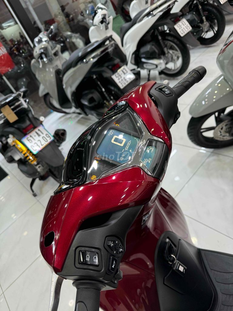 sh125abs đỏ đen Sporty bstp zin keng .. Mua bán Xe máy tại Quận Phú Nhuận Tp Hồ Chí Minh được đăng bởi XeMáy MinhThứ59  hình 4