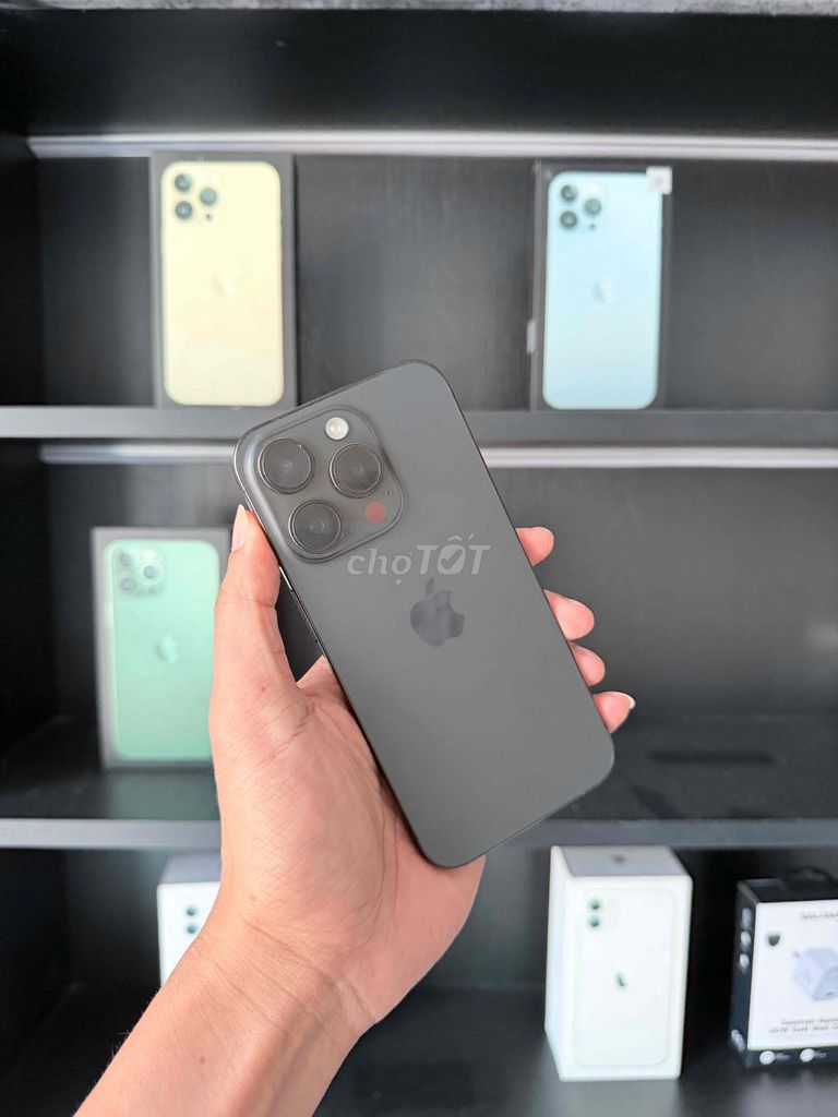 Apple iPhone 15 Pro 256GB Đen. Mua bán Điện thoại tại Huyện Châu Đức Bà Rịa - Vũng Tàu được đăng bởi Lê Quang Sáng hình 1