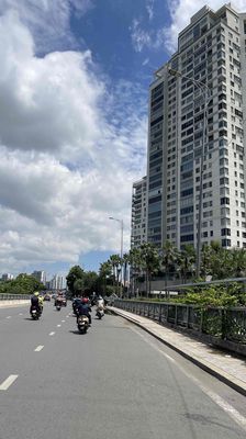 Bán nhanh căn lô góc 63m2 chung cư 155 Nguyễn Chí Thanh, Q5, 4tỷ680