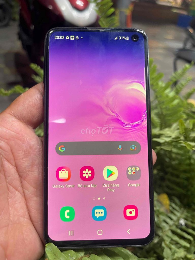 Samsung Galaxy S10e 128GB Đen. Mua bán Điện thoại tại Quận 8 Tp Hồ Chí Minh được đăng bởi Lâm Khang hình 1