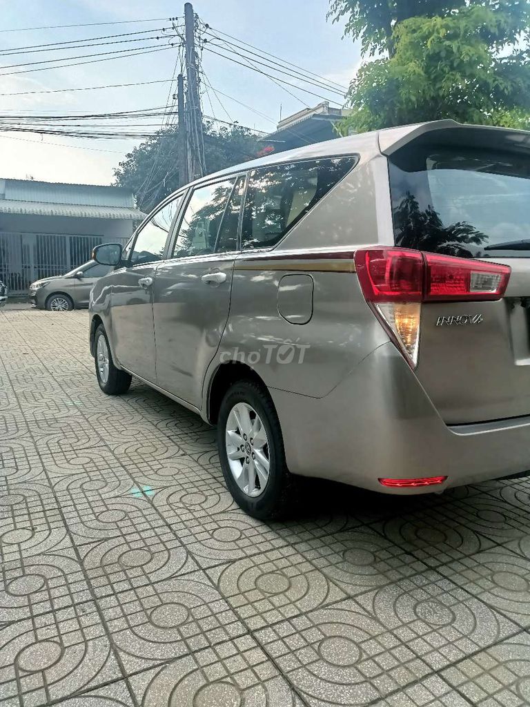 Chính chủ cavet bán  Innova 2016 2.0E. Số sàn. Mua bán Ô tô tại Thành phố Thủ Dầu Một Bình Dương được đăng bởi Phan Thanh Hiến hình 11
