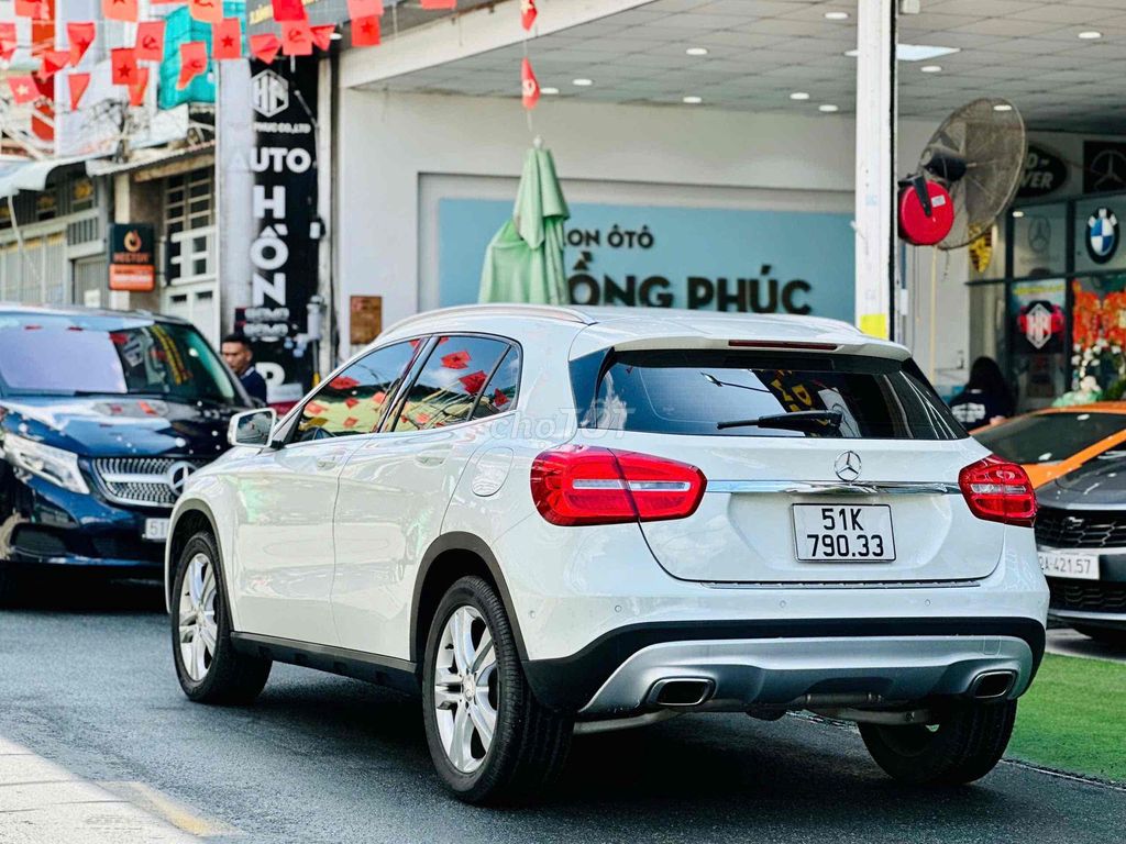 Mercedes Benz GLA 200 Model 2017. Mua bán Ô tô tại Quận 8 Tp Hồ Chí Minh được đăng bởi Hồng Phúc hình 1