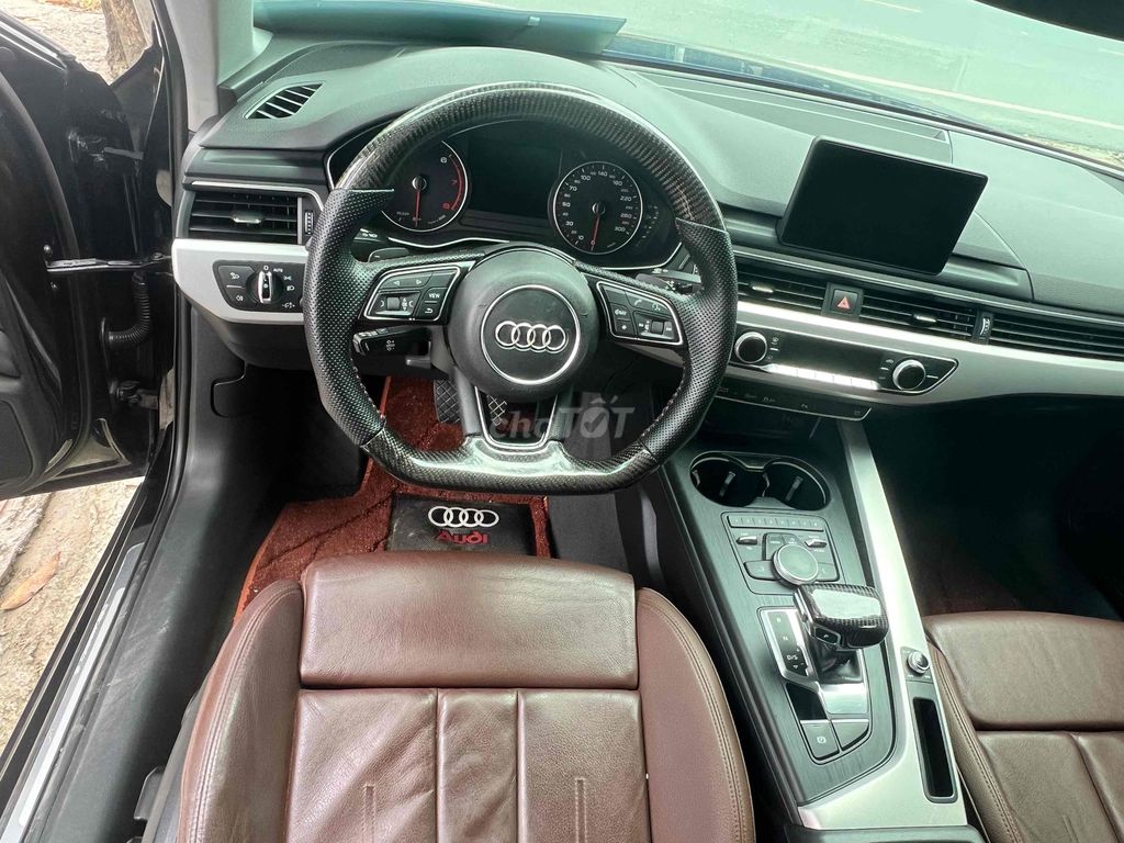 Audi A4 2016 черный, немецкая кожа