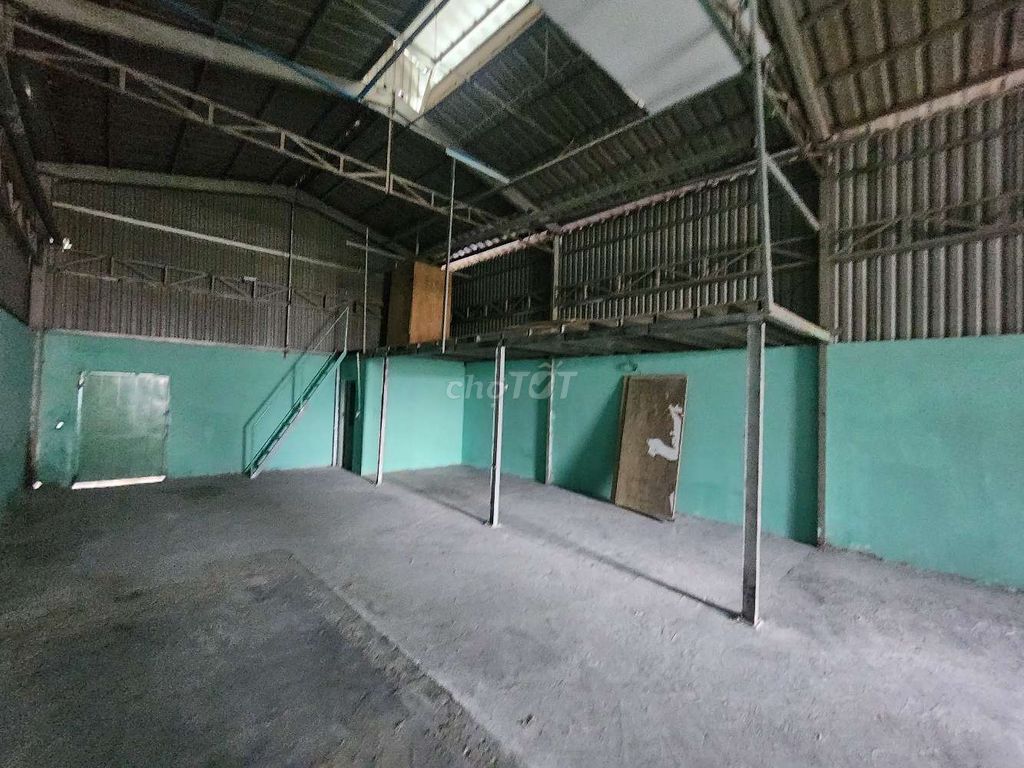 Xưởng kho 150m2+ gác cao ráo ngang 7m Quốc lộ 13, HBP. Bớt lộc