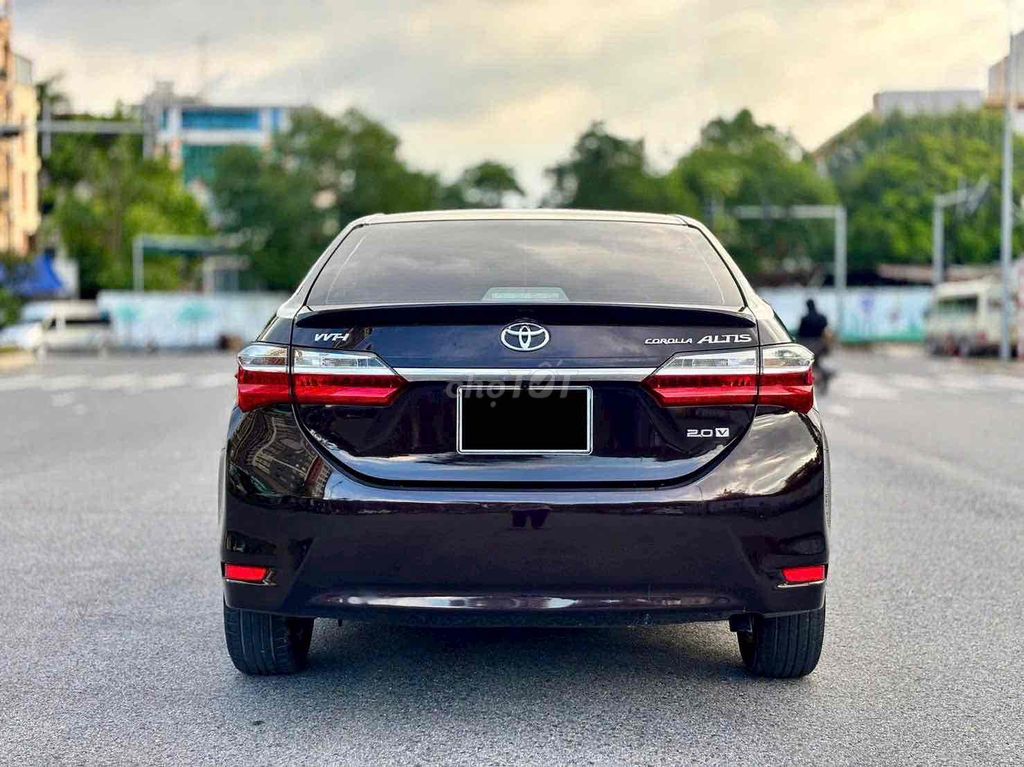 Toyota Corolla Altis 2018 1.8E AT - 70000 km. Mua bán Ô tô tại Quận Đống Đa Hà Nội được đăng bởi TRUNG HIẾU AUTO hình 4