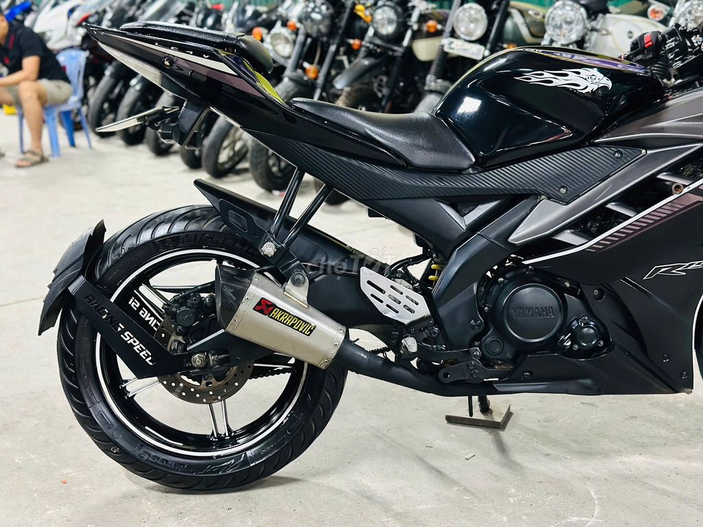 XE MÁYTHANH TÙNG_R15 V2 ĐEN XE ĐẸP MÁY ZIN CHẤT. Mua bán Xe máy tại Quận Nam Từ Liêm Hà Nội được đăng bởi THANH TÙNG hình 5