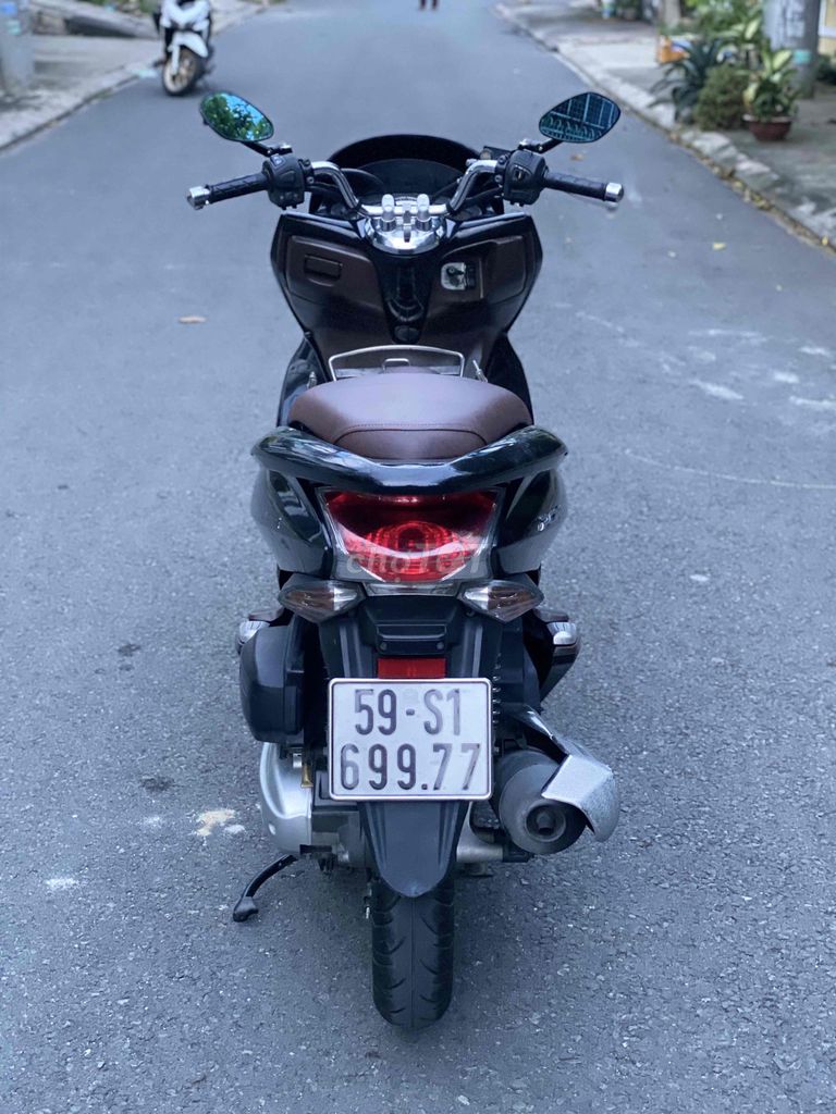 HonDA  PCX 2011  màu đen mới ken  125 Fi  95 %. Mua bán Xe máy tại Thành phố Thủ Đức Tp Hồ Chí Minh được đăng bởi Nguyễn Thanh Bình hình 2