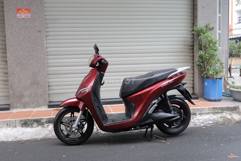 VinFast Feliz Neo màu đỏ 2025. Mua bán Xe điện tại Quận Tân Bình Tp Hồ Chí Minh được đăng bởi EVBATTERY hình 1