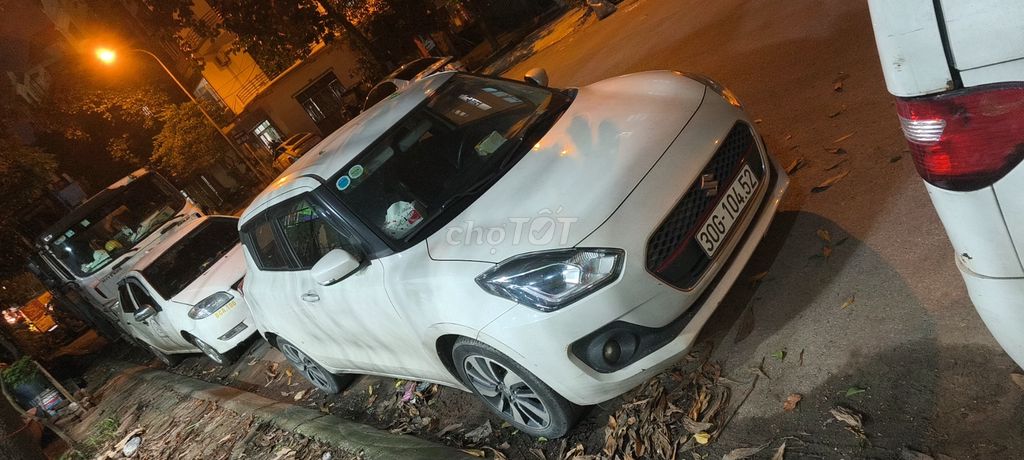 Suzuki Swift 2019 Special 1.2 AT - 100000 km. Mua bán Ô tô tại Quận Hà Đông Hà Nội được đăng bởi TUNG DO BA hình 5