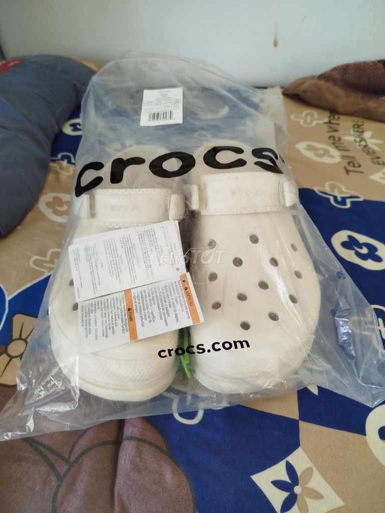 Dép Crocs Echo Clog Trắng 43-44 Mới. Mua bán Giày dép tại Thành phố Cam Ranh Khánh Hòa được đăng bởi Chinh hình 1