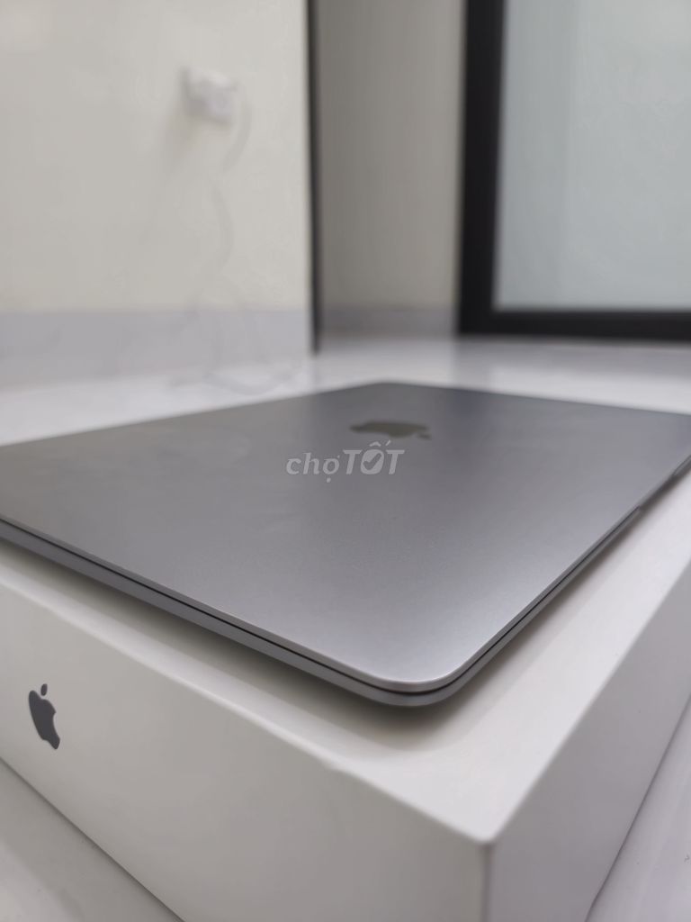 Bán macbook air M1