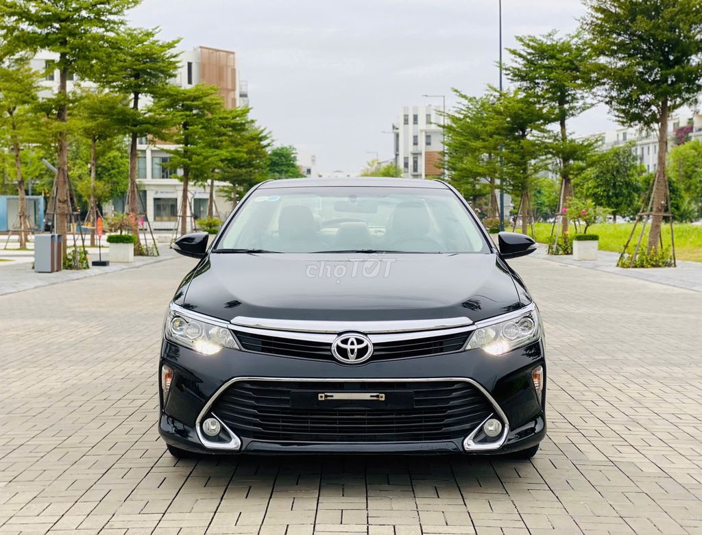 Toyota Camry 2.0 2018 bản full option