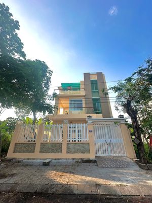 Cho thuê biệt thự Hưng Phú 2, nhà 6 phòng ngủ, mặt tiền ngang 10,5m