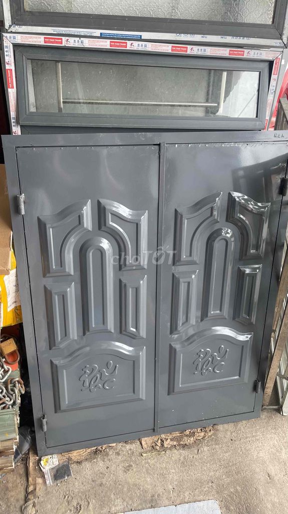 Cửa sổ Xingfa Tole Xám 80x100 Mới. Mua bán Nội thất, đồ gia dụng khác tại Thành phố Thủ Đức Tp Hồ Chí Minh được đăng bởi nguyễn ngọc hiền hình 1