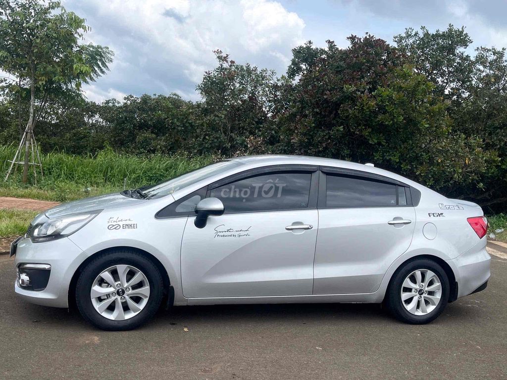 Kia Rio 2016 1.4 MT Sedan - 100000 km. Mua bán Ô tô tại Thành phố Buôn Ma Thuột Đắk Lắk được đăng bởi Dược Sĩ Nhã Nhã hình 3