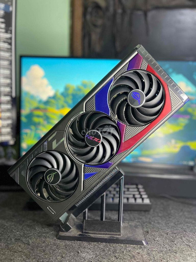 Card đồ họa ASUS ROG STRIX RTX 4070 SUPER Đen. Mua bán Linh kiện (RAM, Card...) tại Quận Bình Tân Tp Hồ Chí Minh được đăng bởi lam pham hình 1