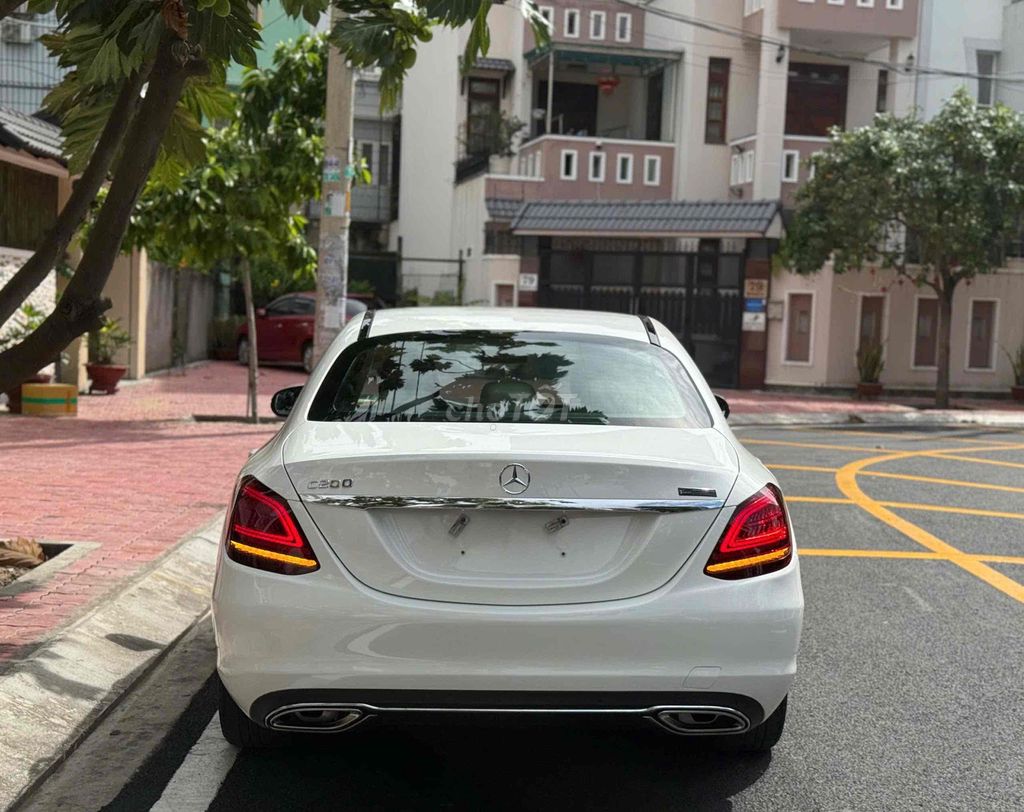 Mercedes Benz C200 Facelift model 2019. Mua bán Ô tô tại Quận 8 Tp Hồ Chí Minh được đăng bởi Khoa nguyễn hình 5