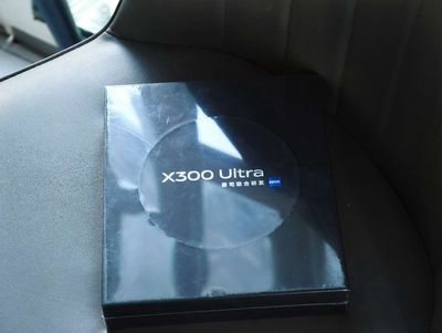 Vivo X300 Ultra 12.256 Newseal Mới 100%