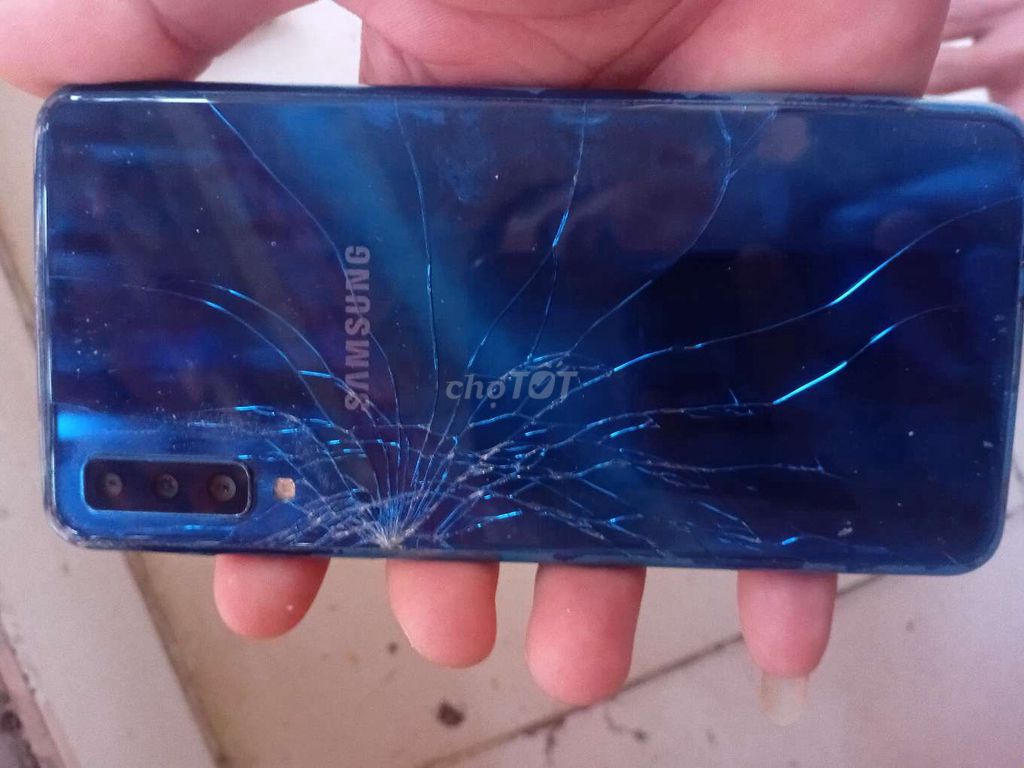Samsung A7 2018 64GB Xanh. Mua bán Điện thoại tại Quận Liên Chiểu Đà Nẵng được đăng bởi Nhật Đặng hình 1