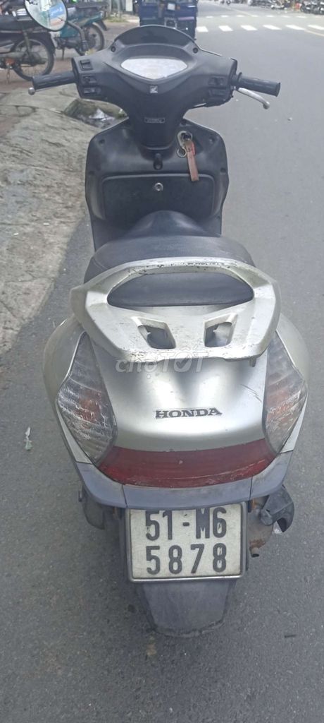 Honda Spacy 125 giấy tờ đầy đủ còn tin là còn xe. Mua bán Xe máy tại Huyện Bình Chánh Tp Hồ Chí Minh được đăng bởi văn phúc  hình 6